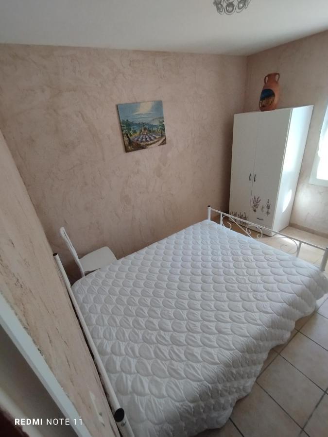 Chambre D Hotes En Provence, Au Pied Du Luberon, Les Coquelicots La Tour-d'Aigues Luaran gambar